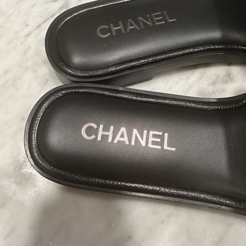 Chanel New black shiny calf skin and metal mule slide size 39.5 - Picture 3 of 7